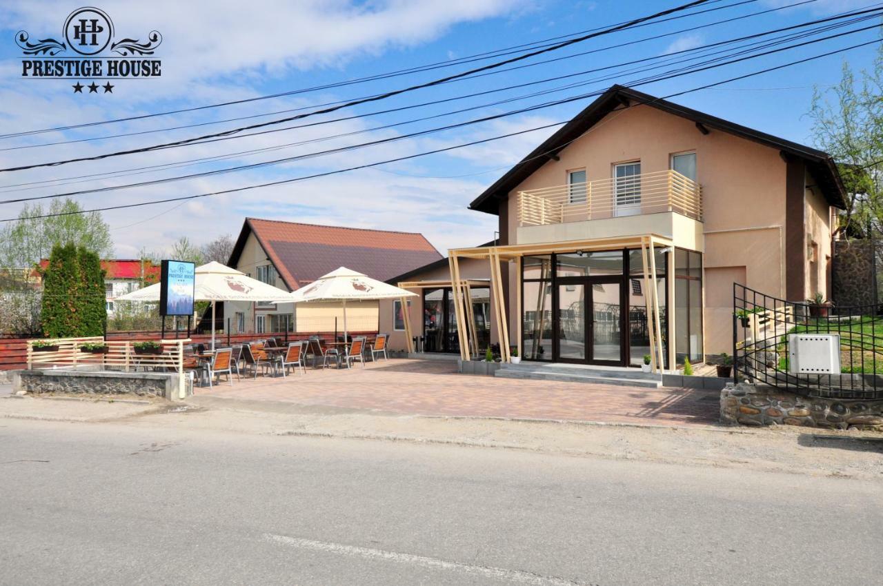 Pensiunea Prestige House Curtea de Argeş Buitenkant foto
